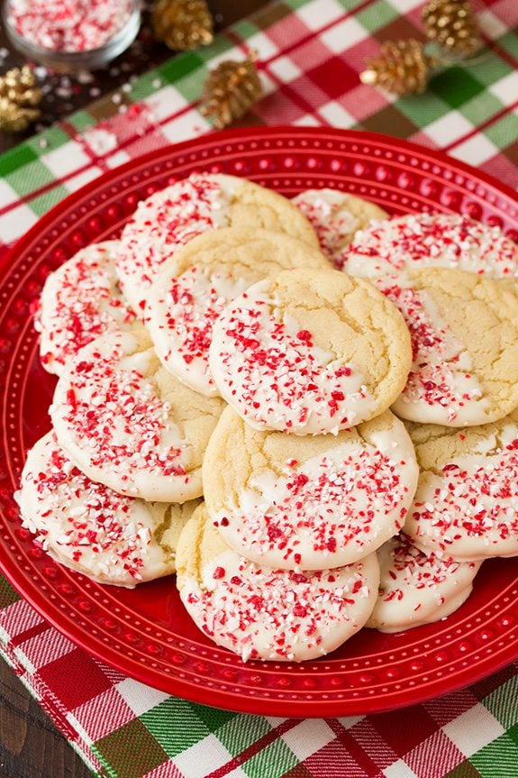 Easy White Chocolate Peppermint Sugar Cookies for Festive Gatherings